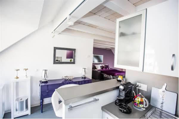 Guest House Le Charlot เวอเวย์ ภายนอก รูปภาพ
